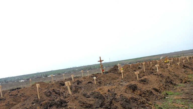 Mariupol mass grave news