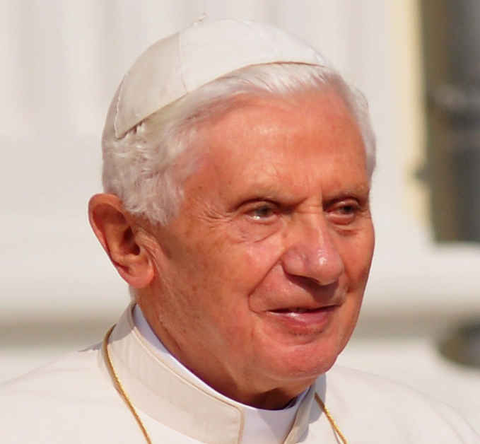 Benedict XVI death news