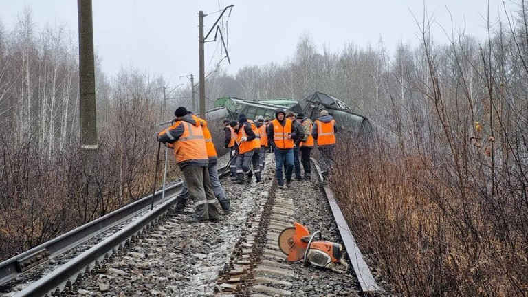 Russian train derailment news