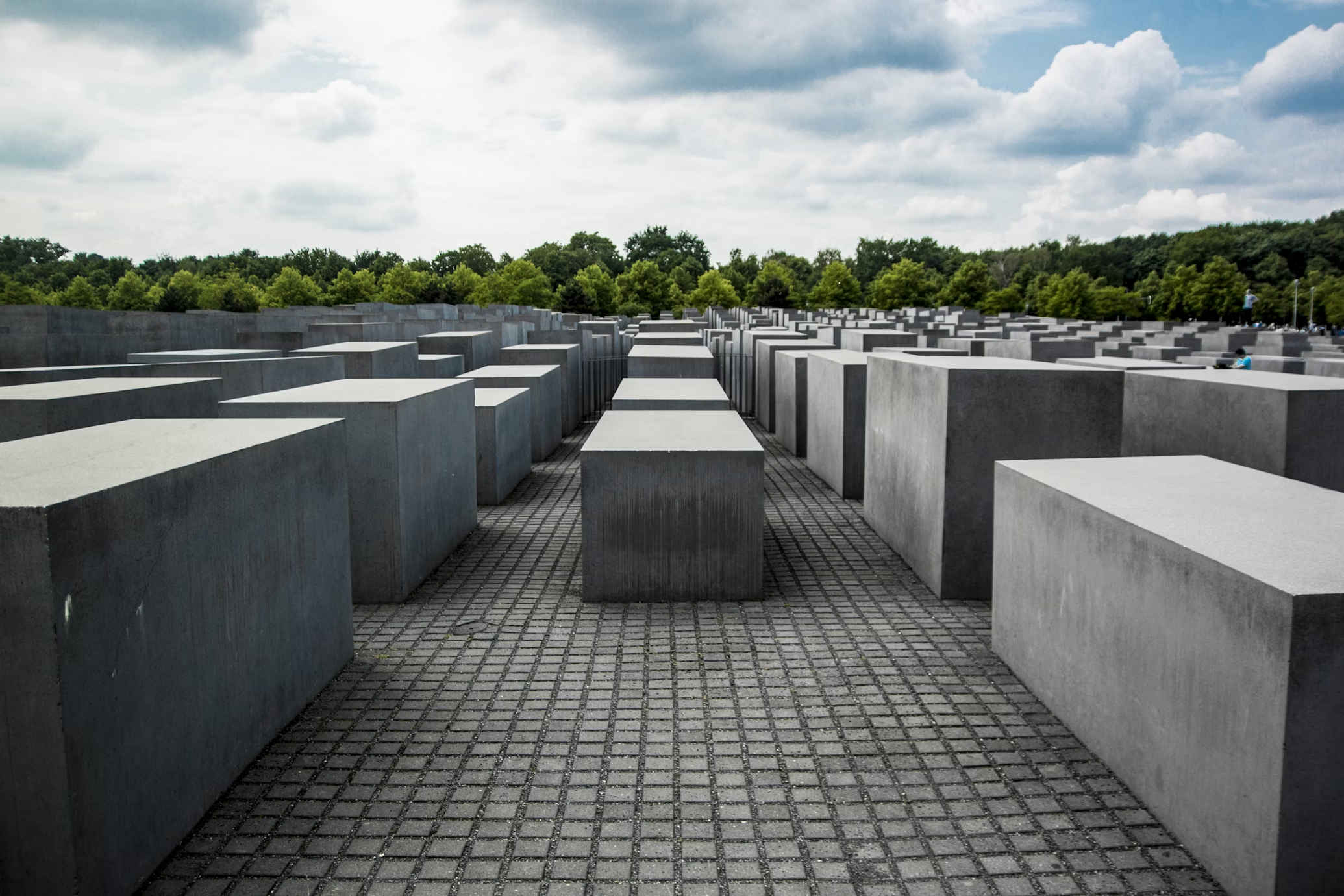 Berlin Holocaust memorial news