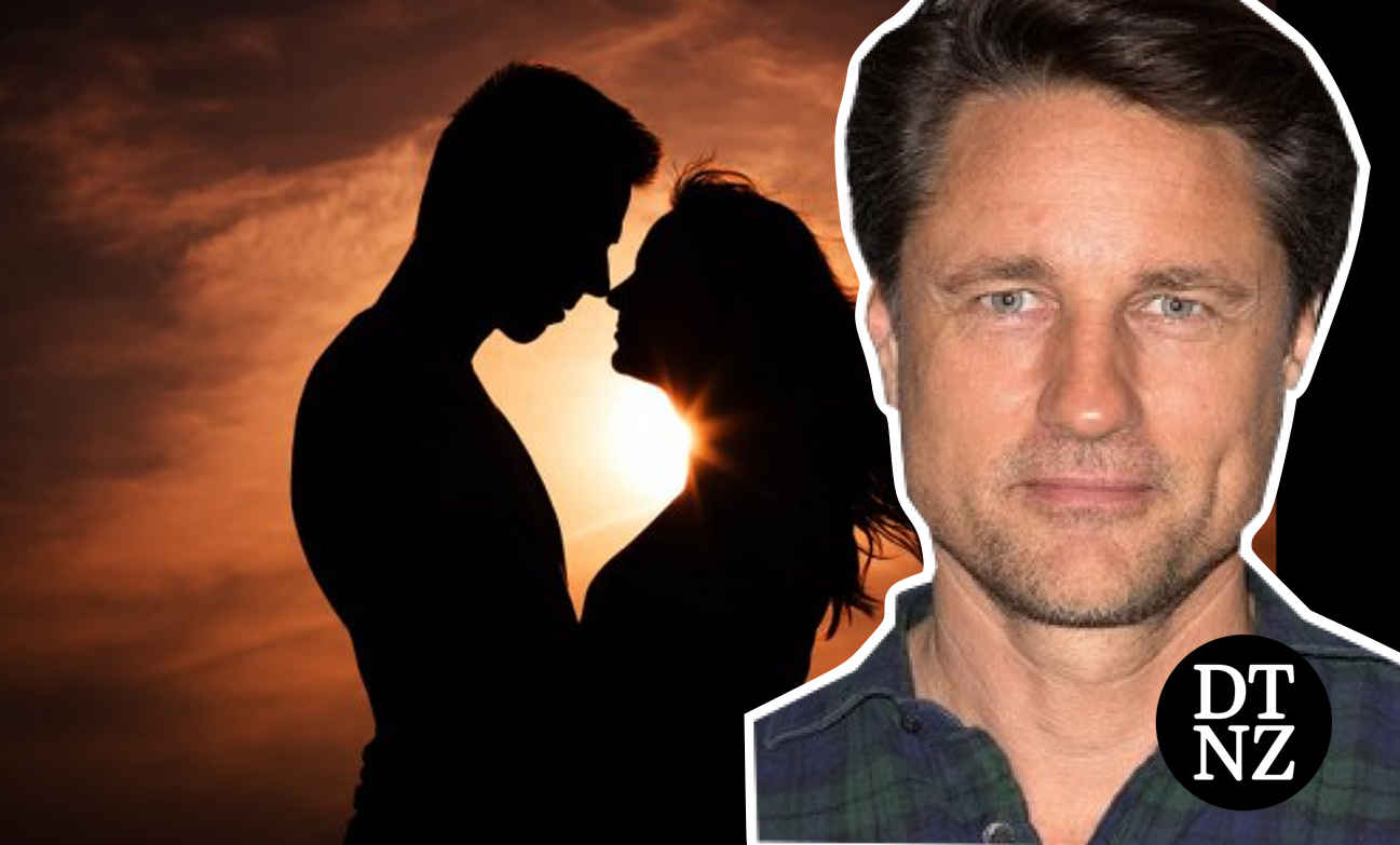 Martin Henderson romance scam news