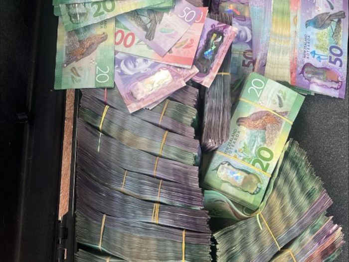 Police seize guns, meth, $300k cash and pipe bomb materials in major Hutt Valley operation 1 Hutt Valley crime news