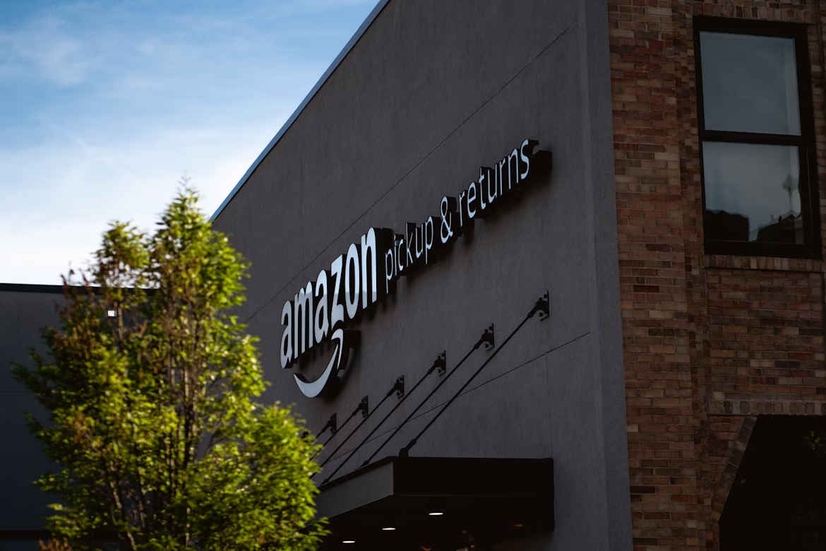 Amazon cuts 14,000 corporate jobs as AI hits tech industry 1 Amazon AI news