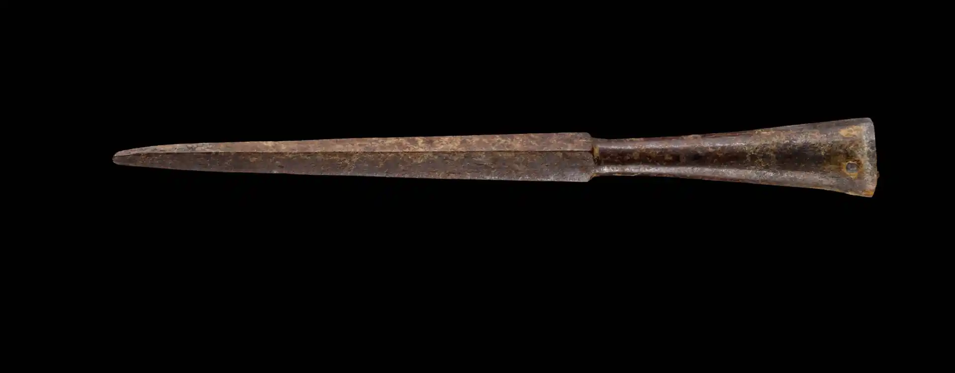Ancient Roman swords unearthed in Judean desert cave stun archaeologists 4 Ancient Roman swords found in Judean Desert