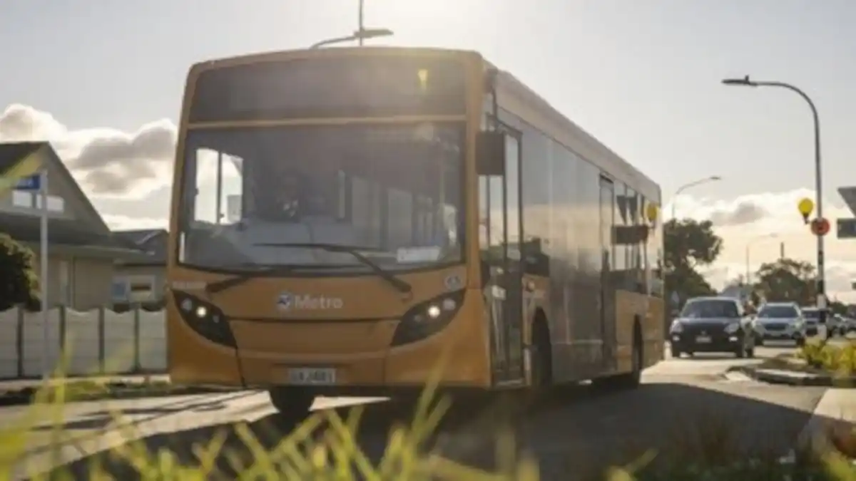 Man charged for assaulting Auckland bus driver