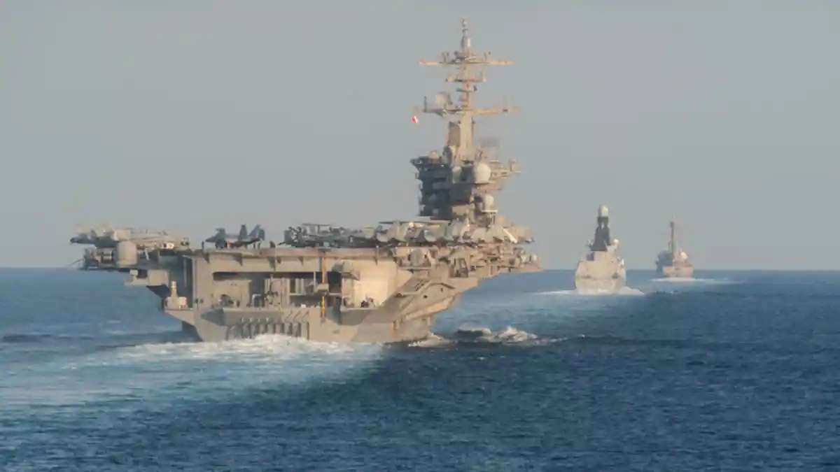 USS Abraham Lincoln on way to naval buildup near Iran