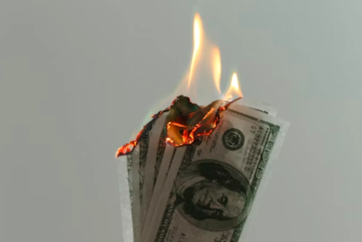 Traders short US Dollar