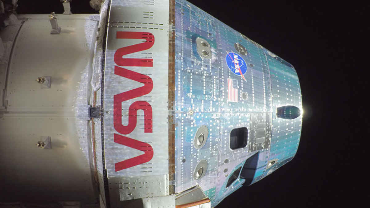 America heads back to the Moon. But there’s a big problem 1 Artemis II analysis
