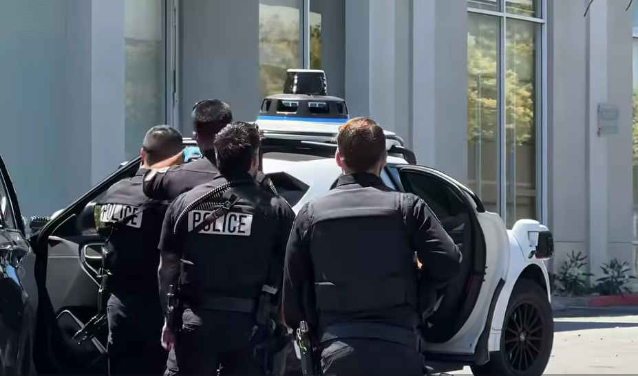 Waymo car