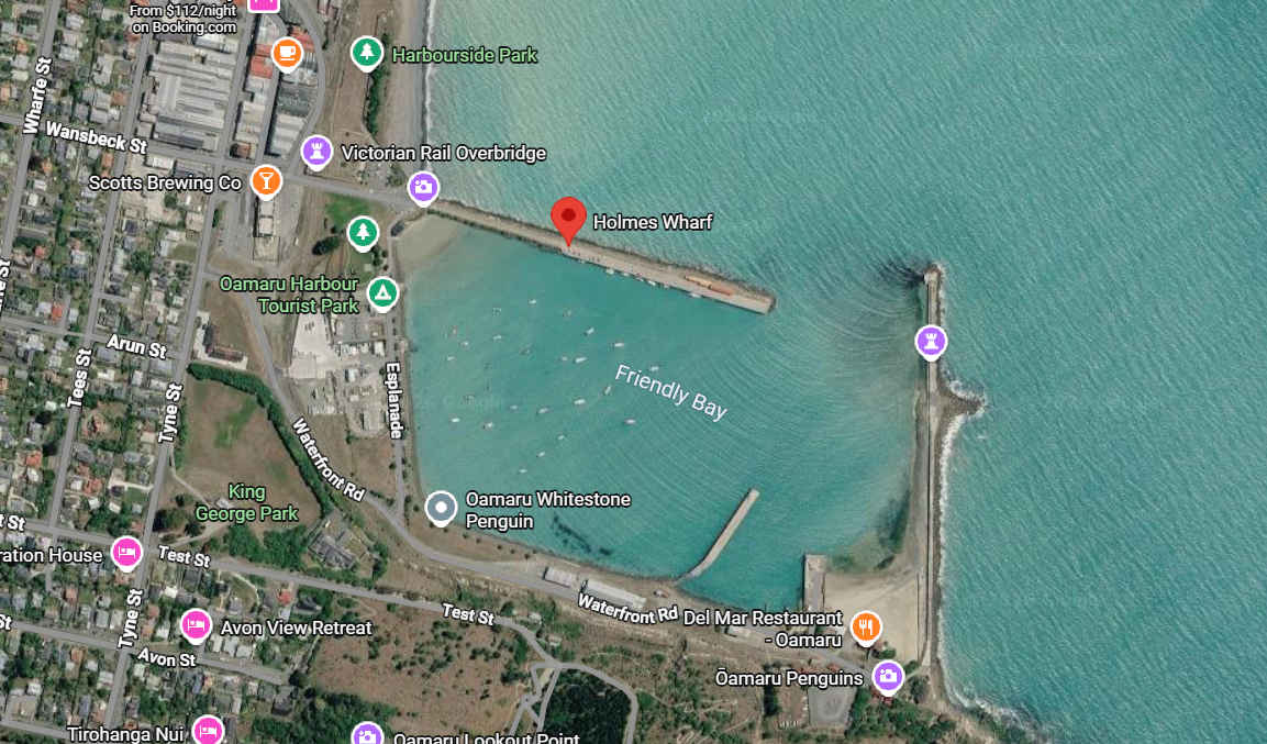 Man dies after car plunges into Ōamaru Harbour 1 Holmes Whaf news